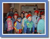 20.IV.2007r. oddzia zerowy wraz z klasami I i II wyruszy na wycieczk do Zabrza. Celem naszej wyprawy byo zwiedzanie skansenu grniczego kopalni ? Krlowa Luiza? ,  gdzie dzieci poznay rodowisko pracy grnika. Zwiedzilimy rwnie wystaw                   ? Cudownego wiata Barbie i Lego? w Domu Muzyki i Taca. Tutaj dzieci mogy obejrze 1000 modeli lalek Barbie, jak rwnie pobawi si lalkami i klockami lego a take obejrze film z uczestnictwem lalki Barbie. W drodze powrotnej poszlimy na spacer nad zalew w Miasteczku lskim.